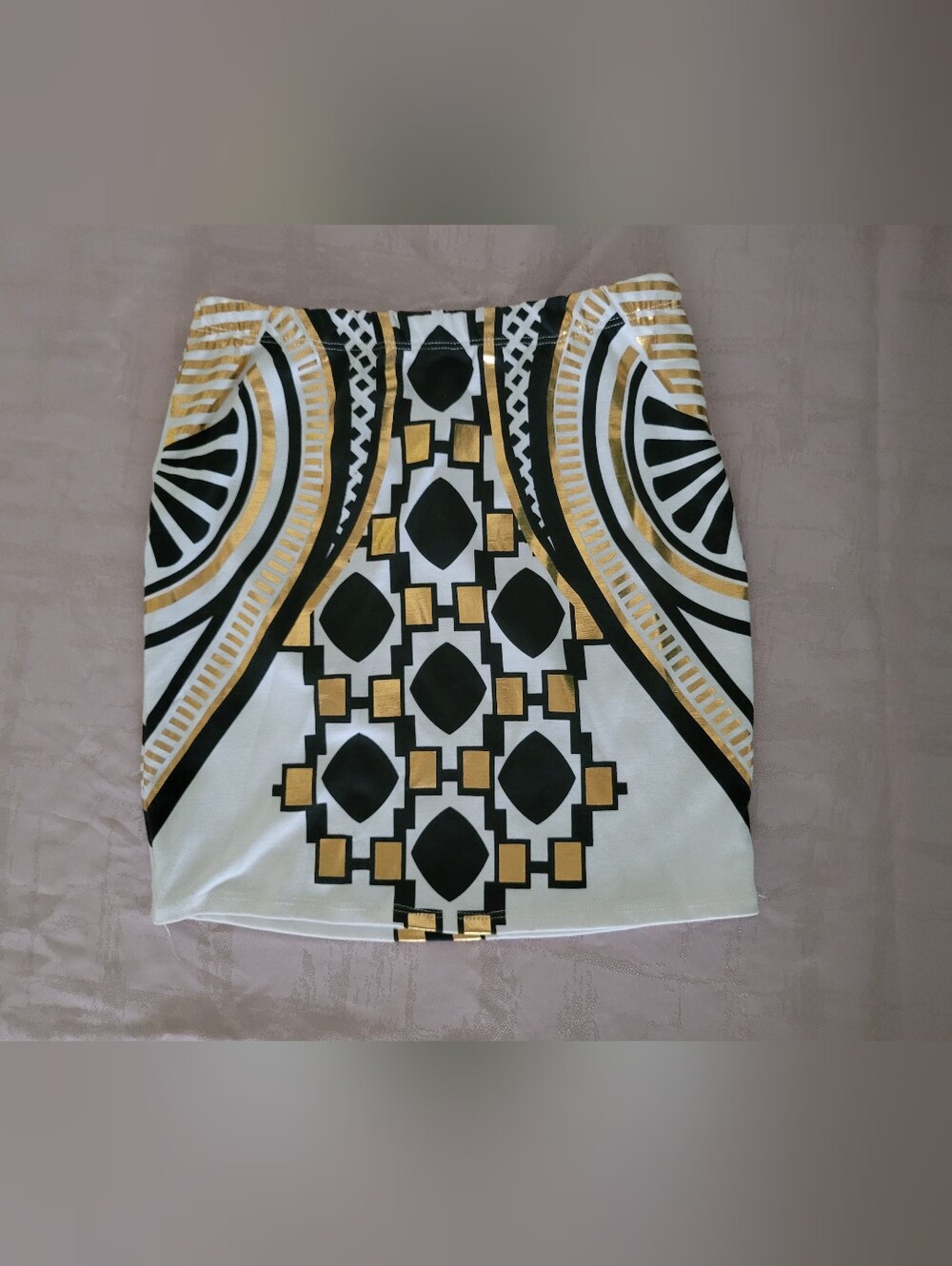 Black Bead White, Black & Gold Geometric Print Skirt